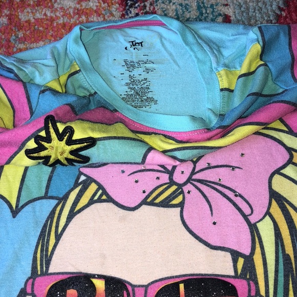 🧜🏼‍♀️3 for $15 item!🧜🏼‍♀️ jojo tee - Picture 2 of 2